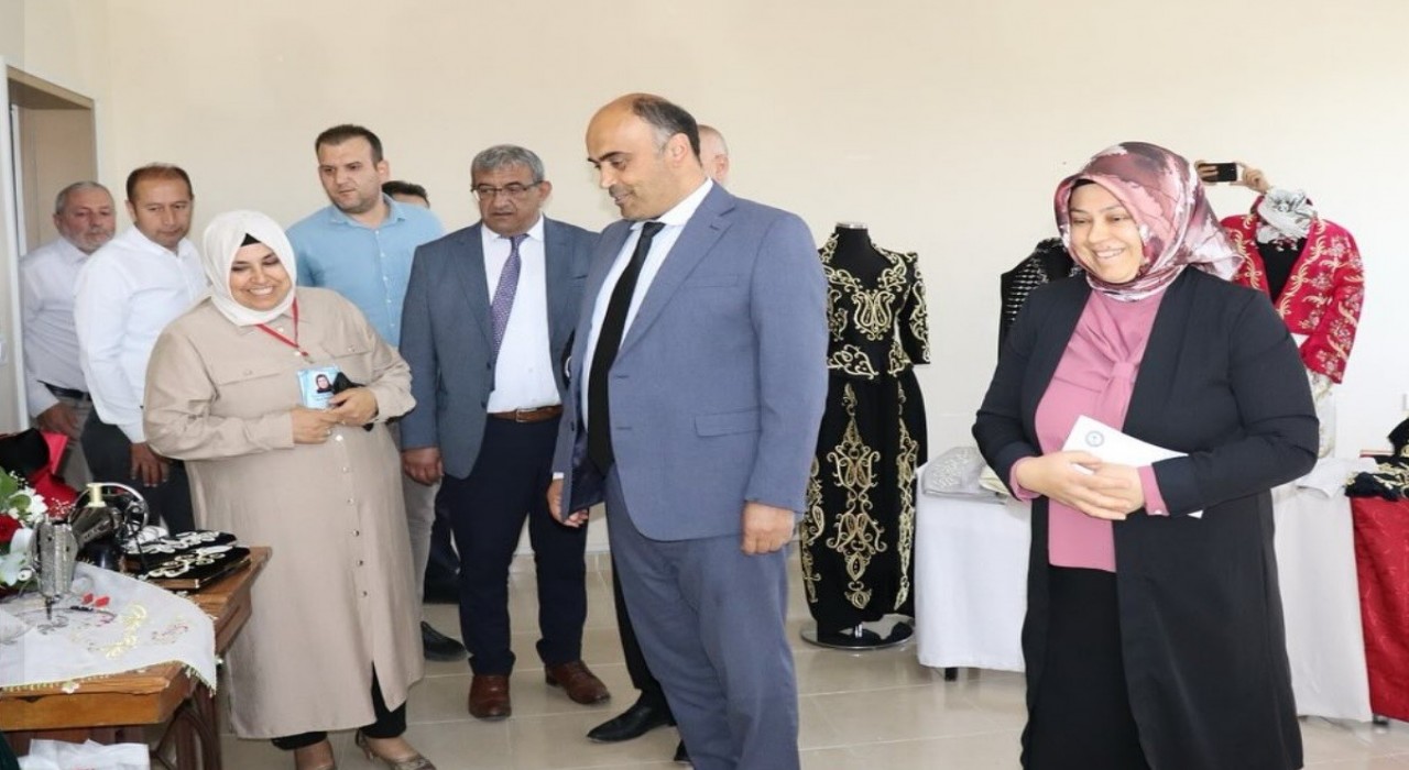 Tepecik ve Kuruçayda el emeği göz nuru eserler sergilendi