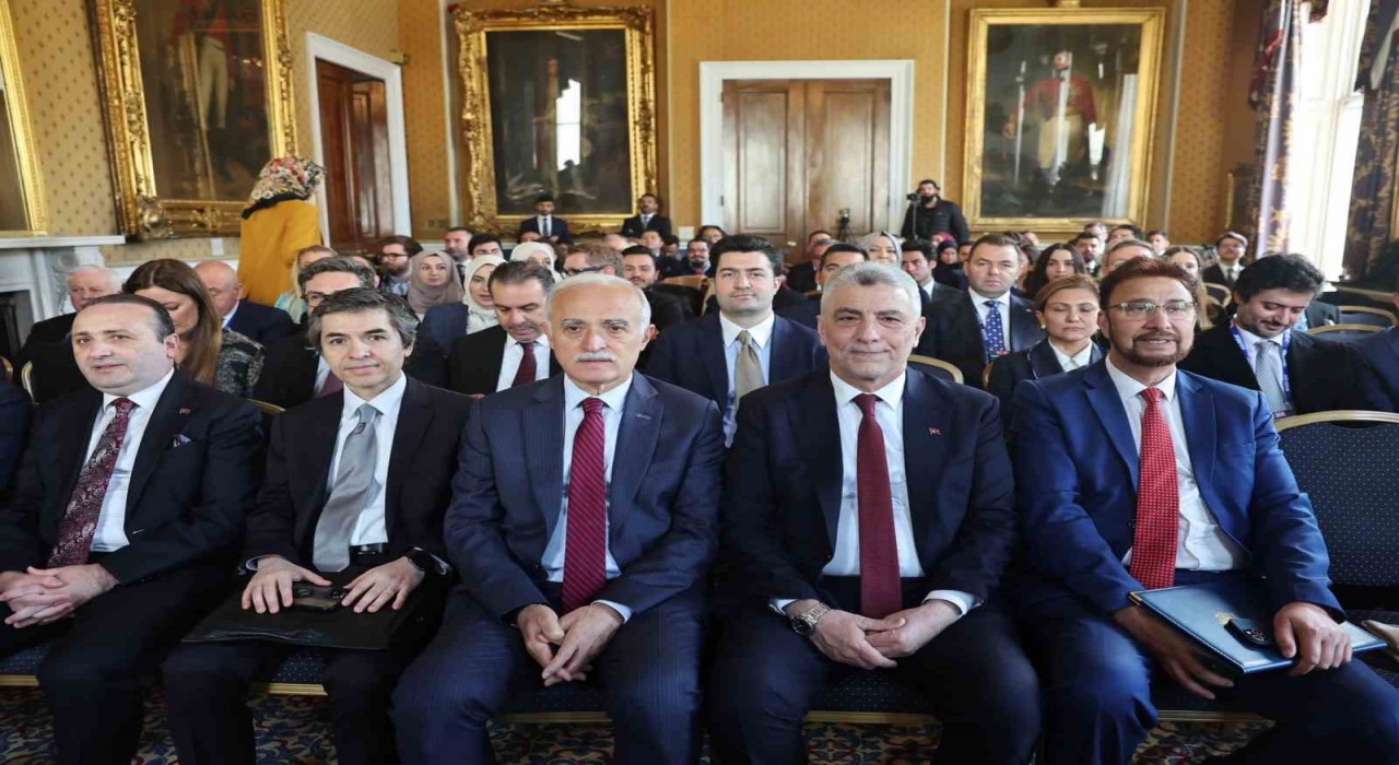 Ticaret Bakanı Bolat, Türkiye-İngiltere İş Forumunda konuştu