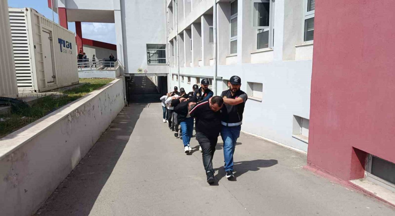 Tırın dorsesinde 10 kilodan fazla uyuşturucu ele geçirildi: 6 tutuklama