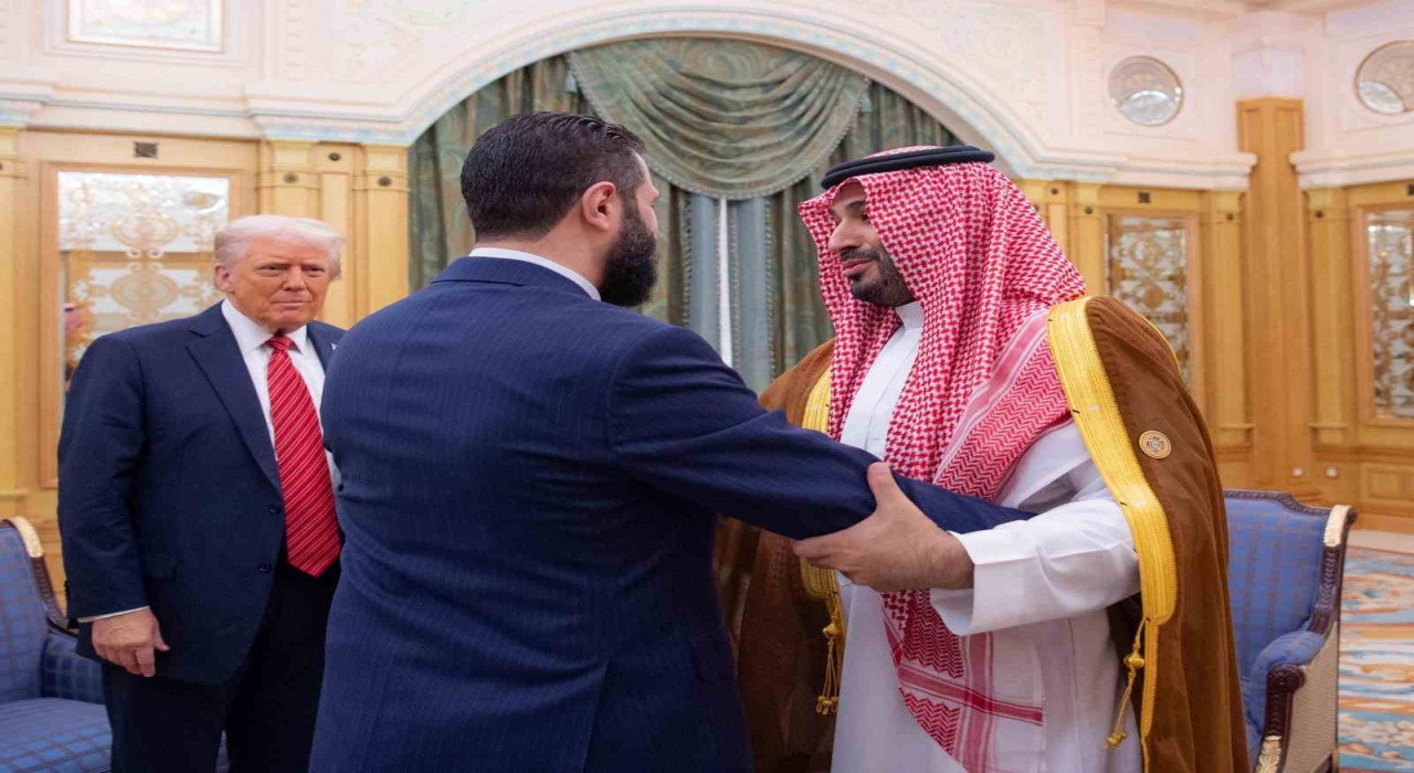 Trump, Riyadda eş-Şara ile görüştü