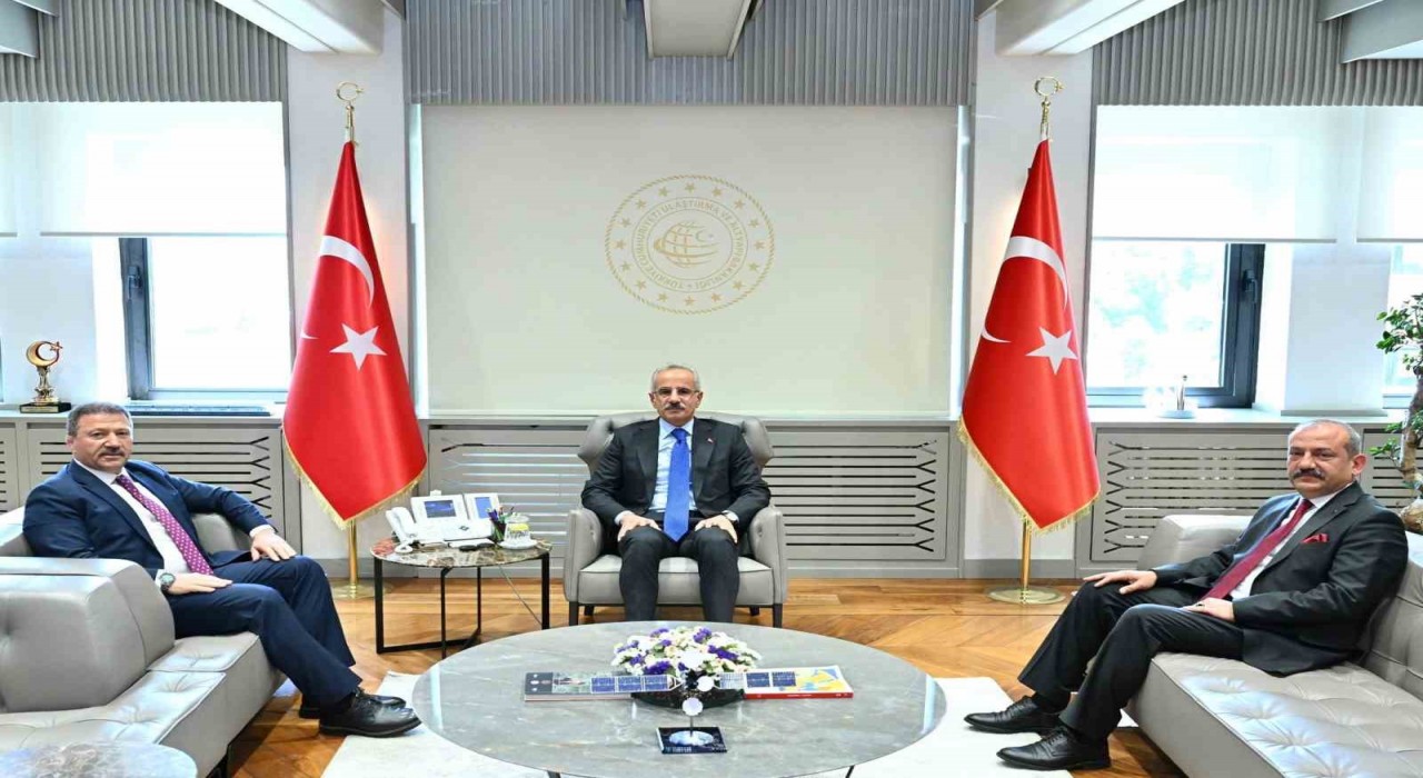 TŞOF Başkanı Yiğinerden Bakan Uraloğluna teşekkür ziyareti
