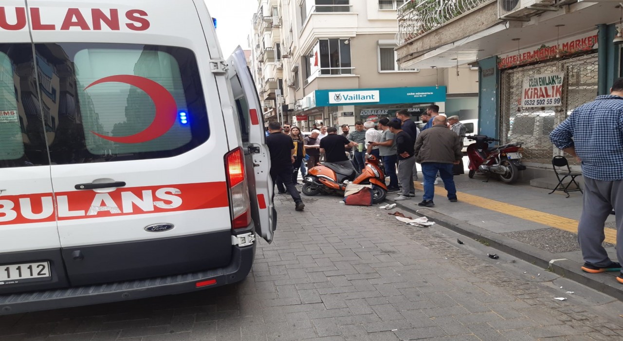 Turgutluda 3 motosiklet kafa kaya çarpıştı: 2 yaralı