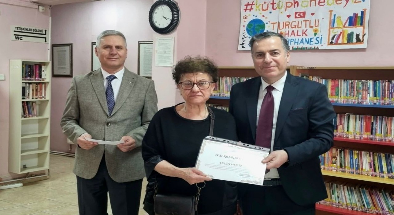 Turgutluda en çok kitap okuyanlar ödüllendirildi