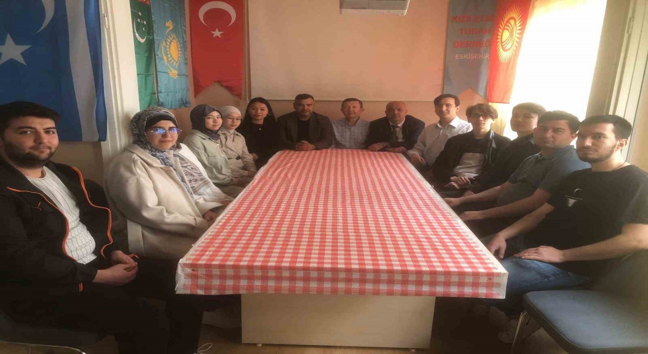 Türk Cumhuriyetlerinin öğrencileri ‘Türkçülük Gününde bir araya geldi