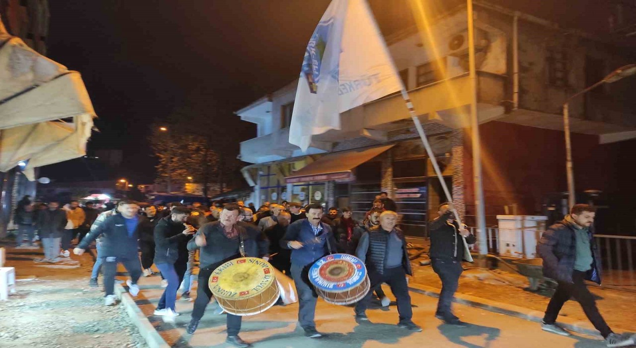 Türkelisporun şampiyonluğu coşkuyla kutlandı