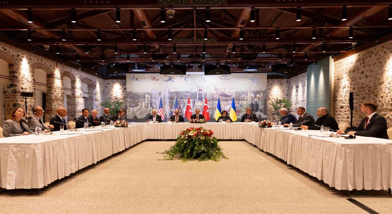 Türkiye -ABD-Ukrayna heyetleri arasındaki görüşme başladı