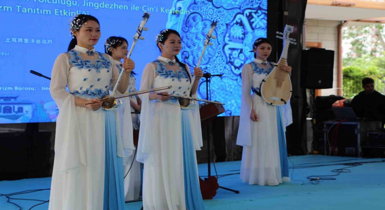 Türkiye ve Çinin çay kültürü Rizede buluştu