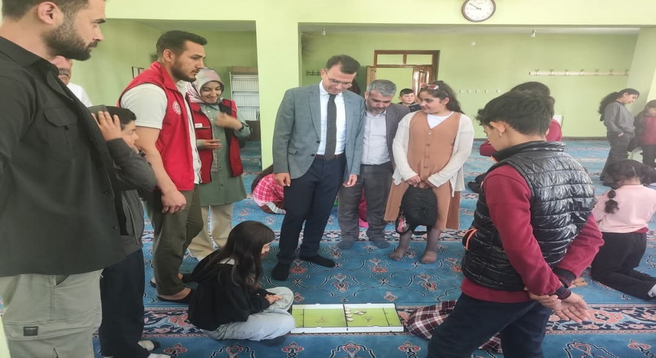 Tutakta ÇEDES Projesi kapsamında öğrencilerle Gençlik Buluşması