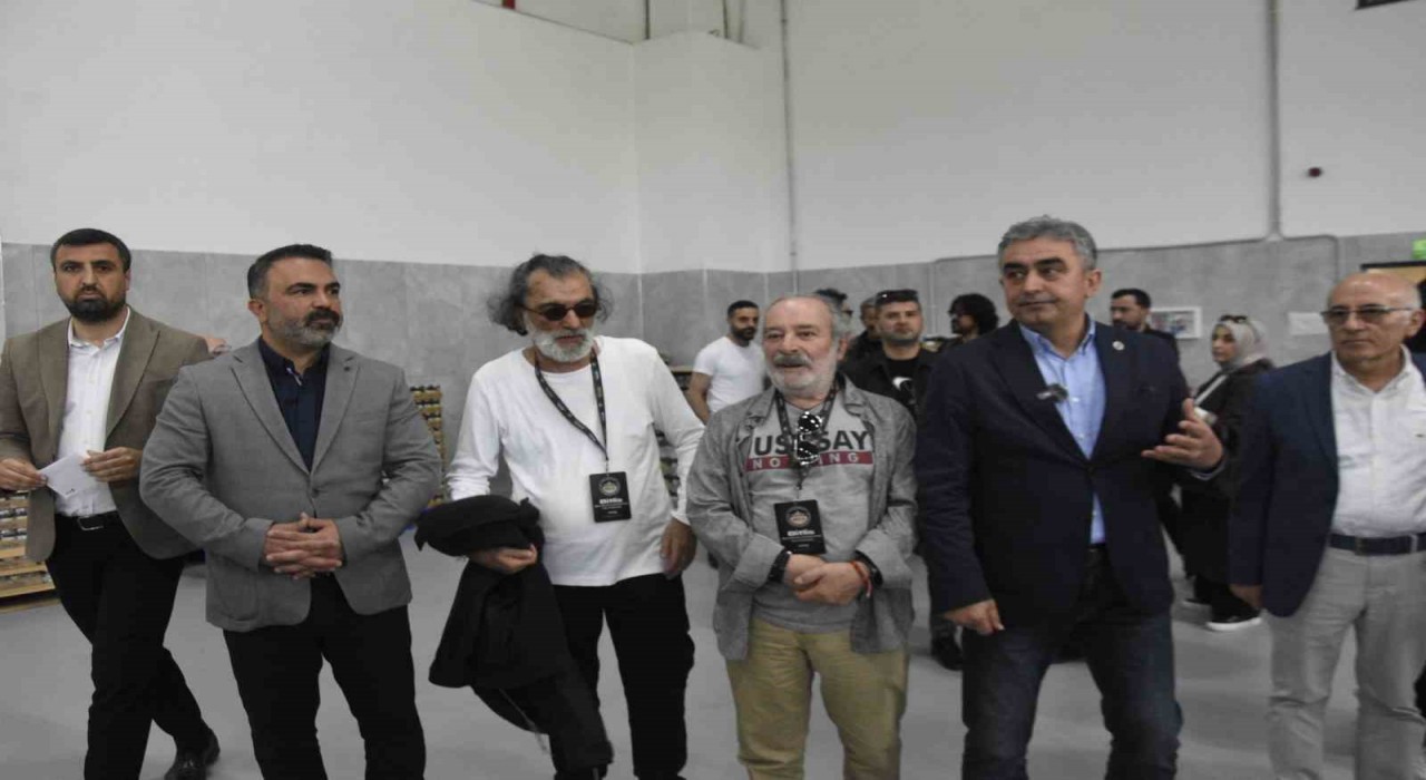 Ünlü oyuncular Bitlisi keşfetti