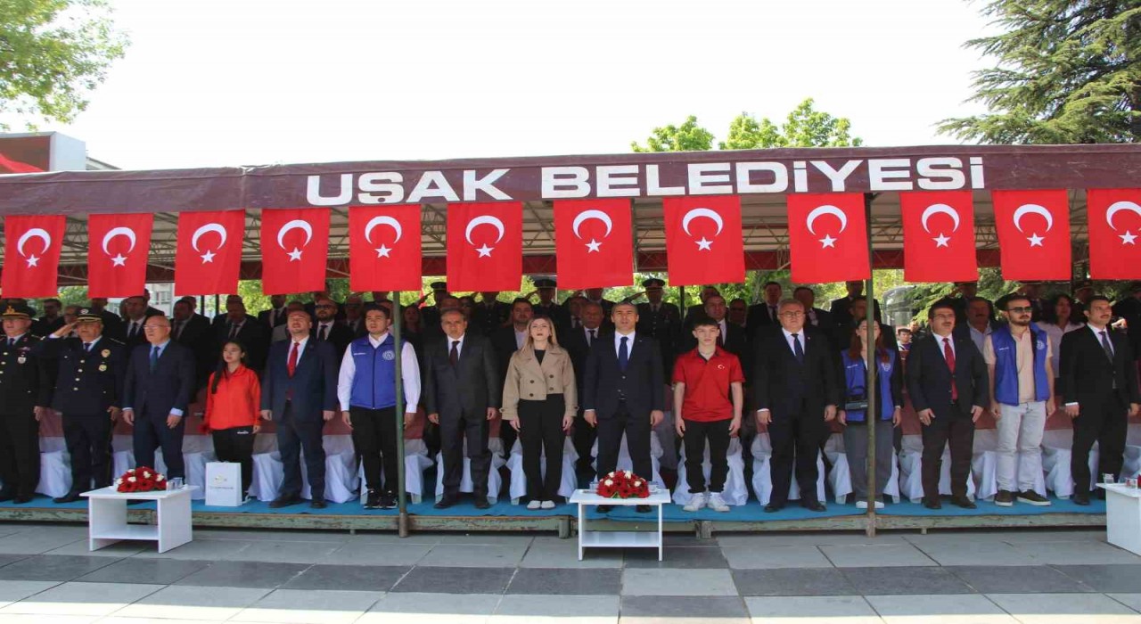 Uşakta 19 Mayıs Atatürkü Anma, Gençlik ve Spor Bayramı coşkuyla kutlandı