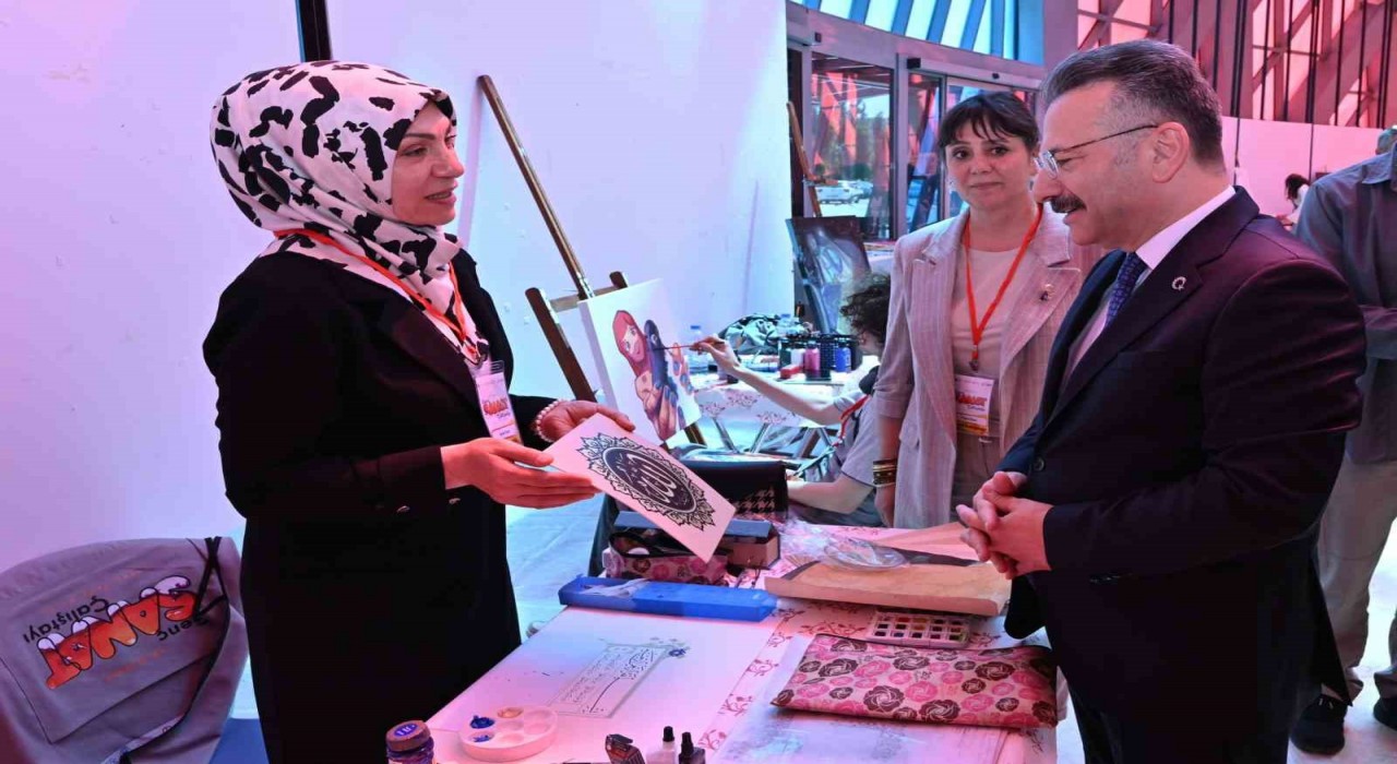 Vali Aksoy Genç Sanat Çalıştayına katıldı