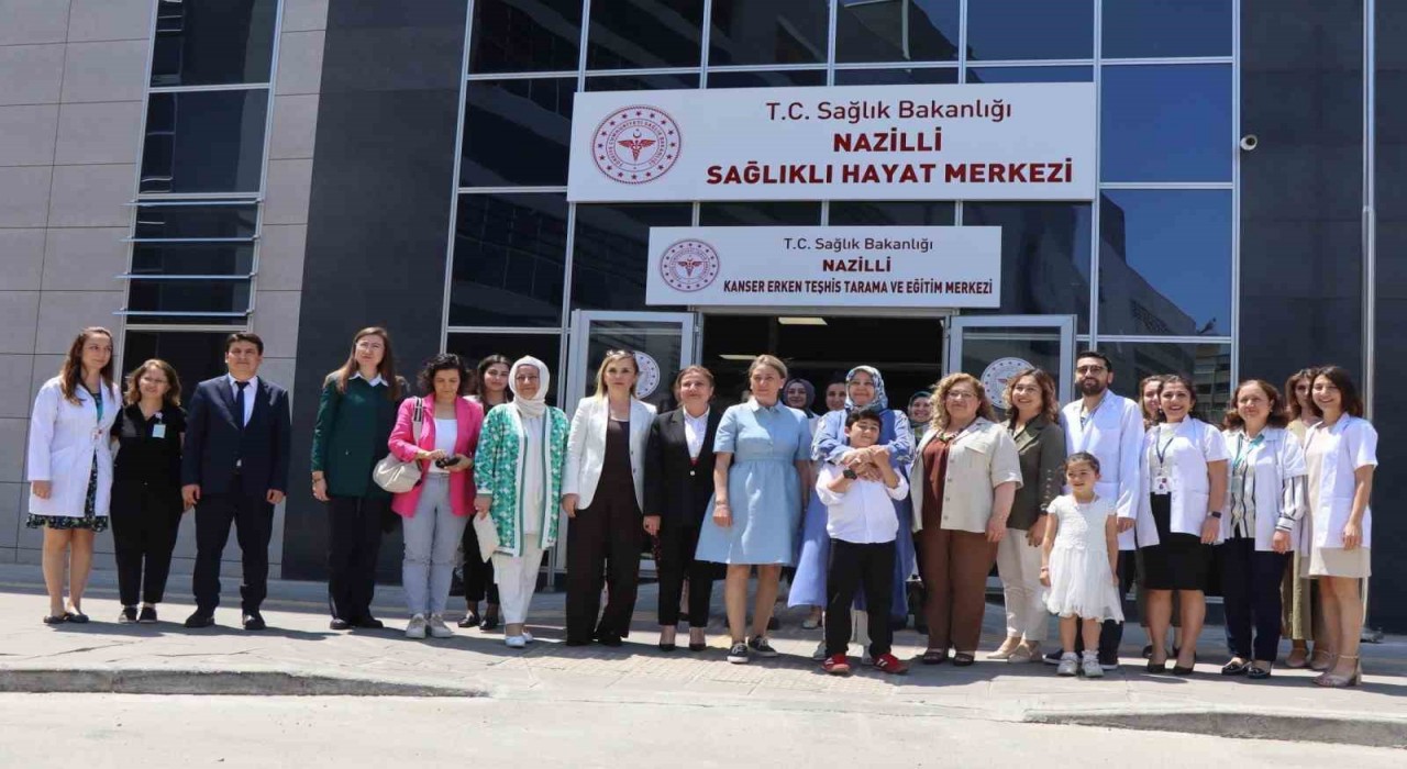 Vali Canbolatın eşi ve beraberindeki heyet Nazilli Sağlıklı Yaşam Hizmetlerini yerinde inceledi