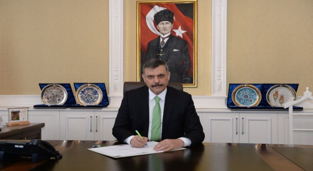 Vali Çiftçi; Gençlerimiz mâziden âtiye uzanan şanlı tarihimizin birer emanetçisidir
