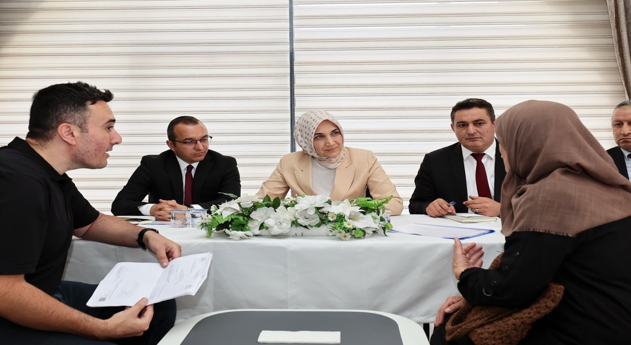 Vali Yiğitbaşı, Halk Günü Toplantısında vatandaşları dinledi