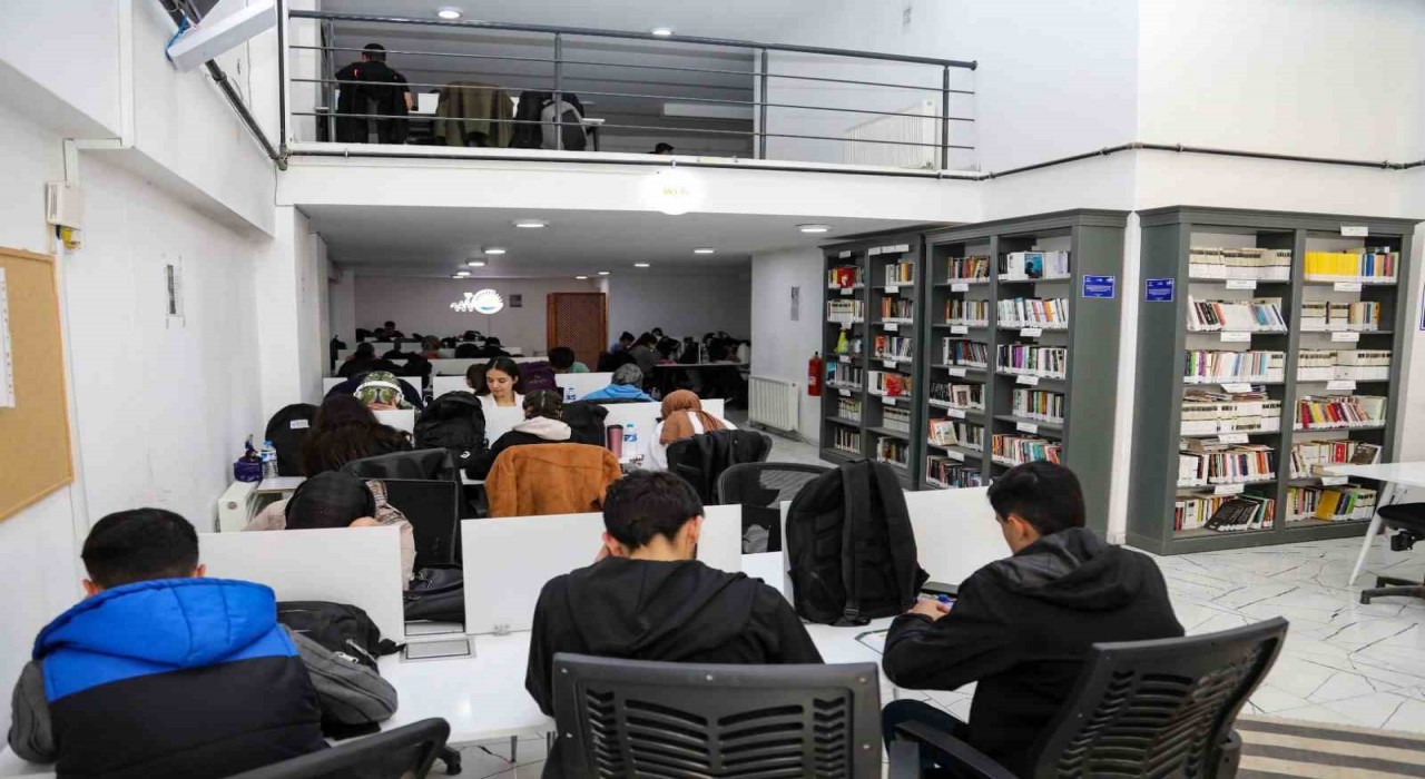 Van Büyükşehir Belediyesinin etüt merkezleri öğrencilerin hizmetinde