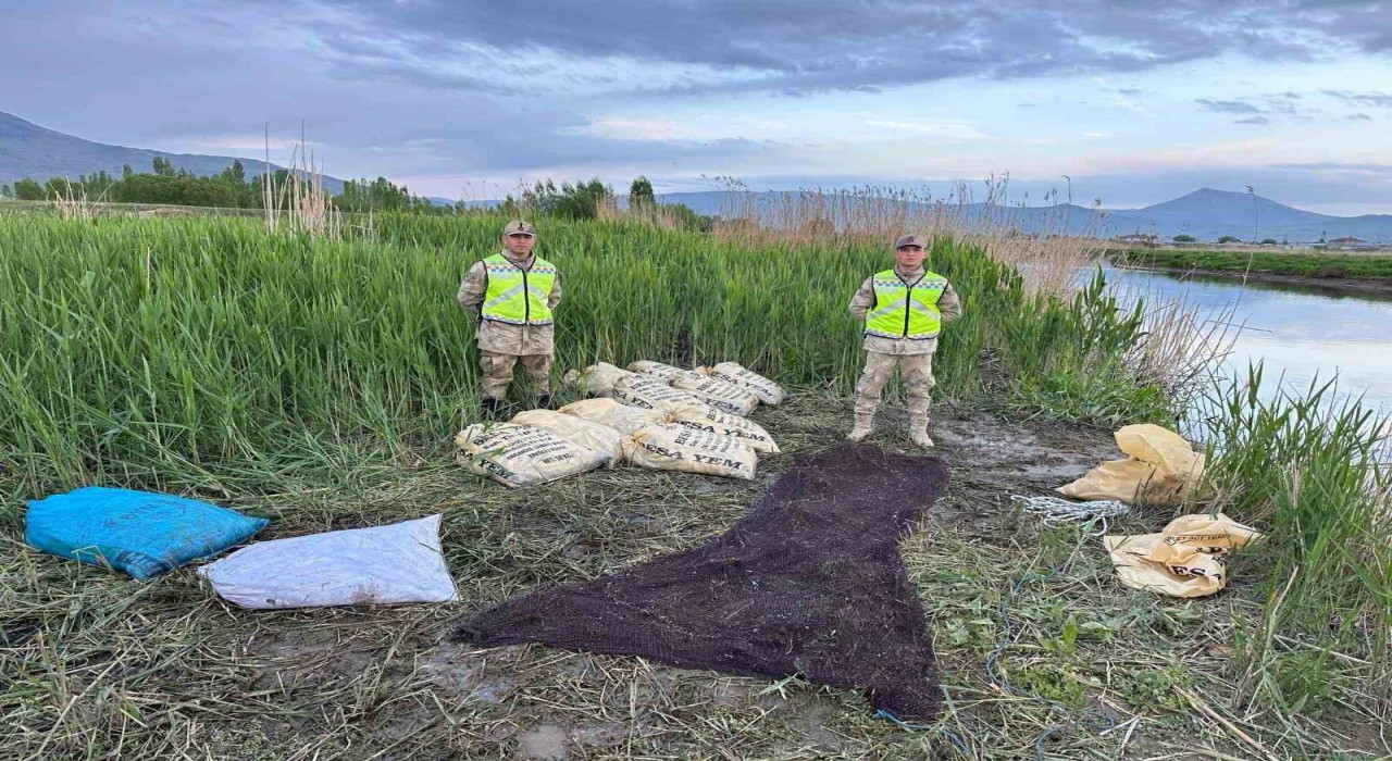Vanda 3 ton 370 kilogram inci kefali ele geçirildi