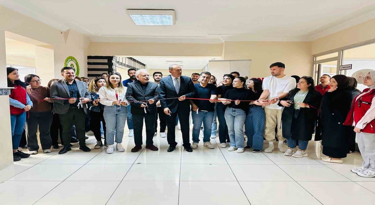 Vanda ‘Tiyatro Dekorları Maket Sergisi açıldı