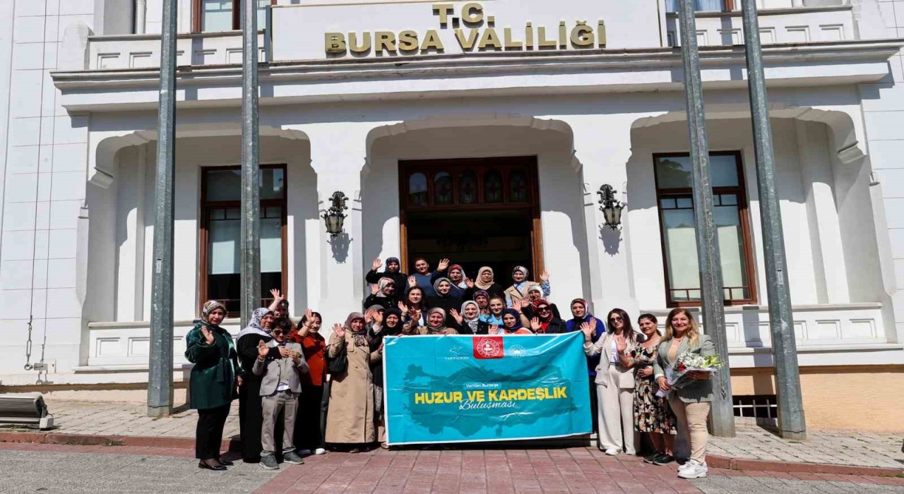 Vandan gelen şehit ve gezi yakınları Bursaya hayran kaldı