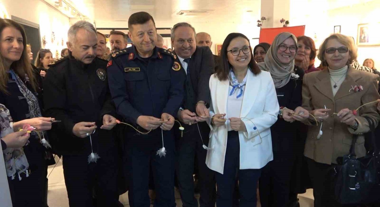 Yalovada İpek Koza Sergisi açıldı