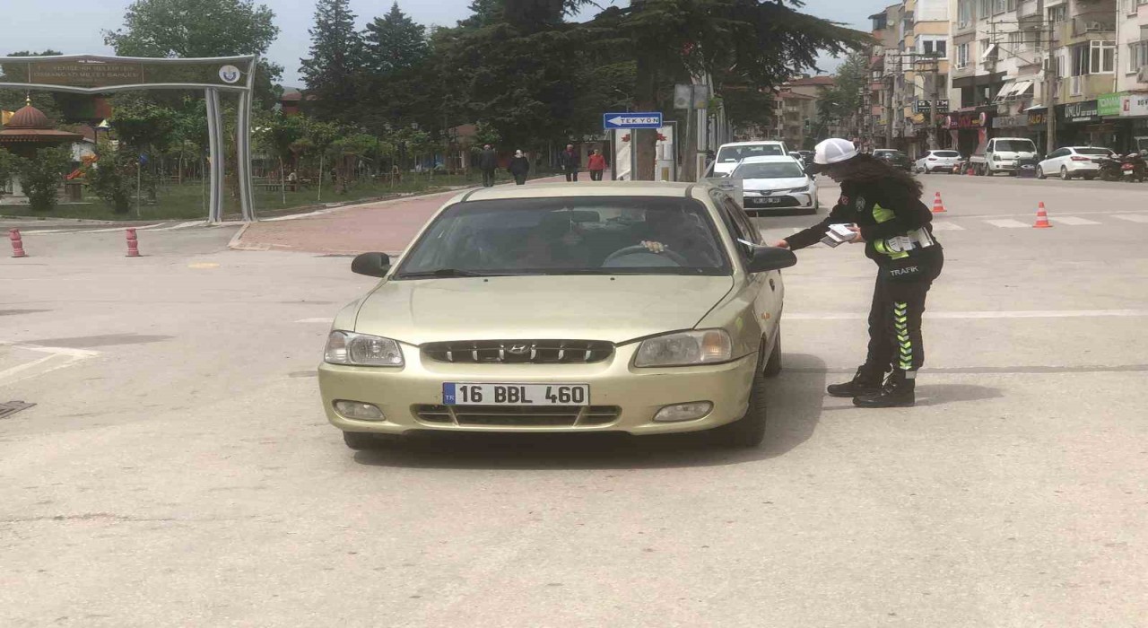 Yenişehirde Trafik Haftası etkinliği: Emniyet ve Jandarmadan ortak bilinçlendirme çalışması