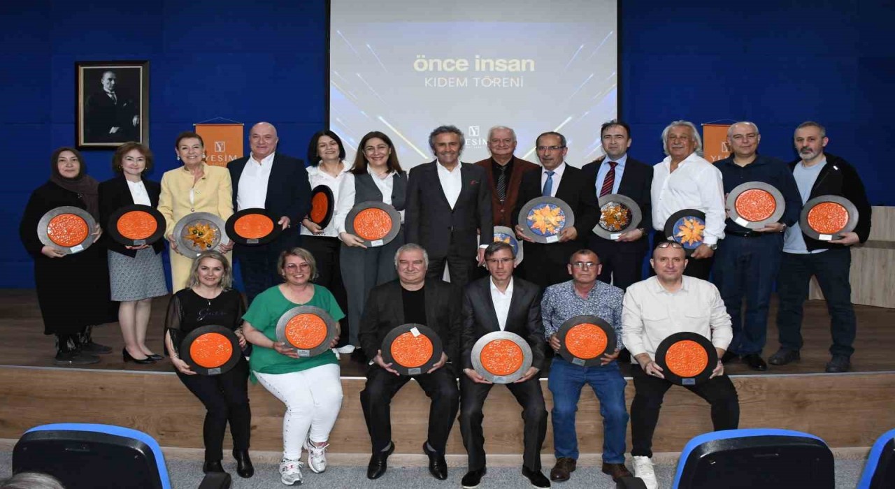 Yeşimde emekler onurlandırıldı