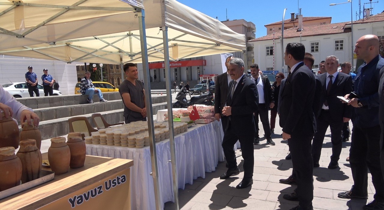 Yozgatta en lezzetli ‘anne kurabiyesi yarıştı