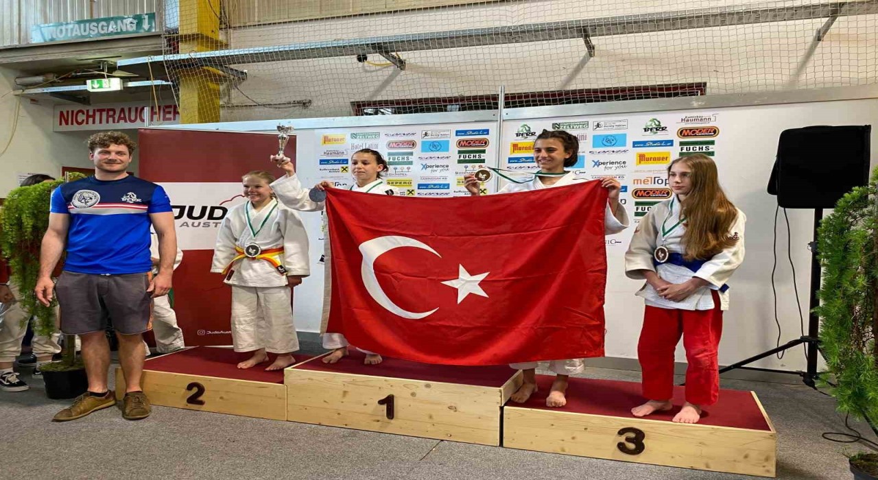 Yunusemreli judoculardan Avusturyada büyük başarı