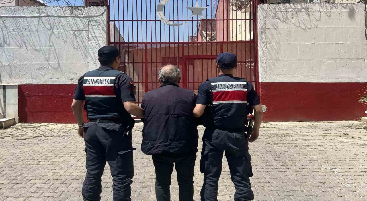 Zimmet suçundan aranan şahıs Efelerde yakalandı