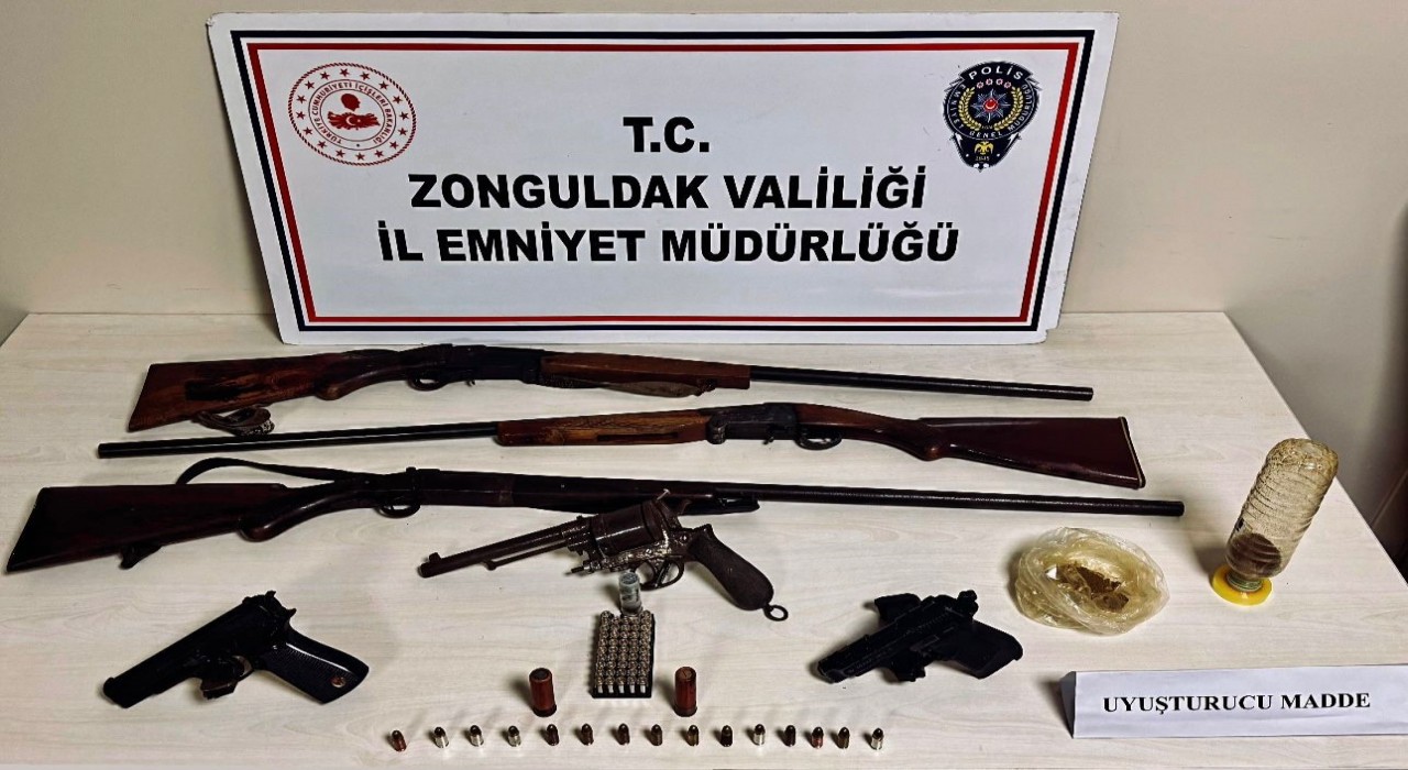 Zonguldakta ruhsatsız silah operasyonu; 2 kişi adli kontrolle serbest bırakıldı