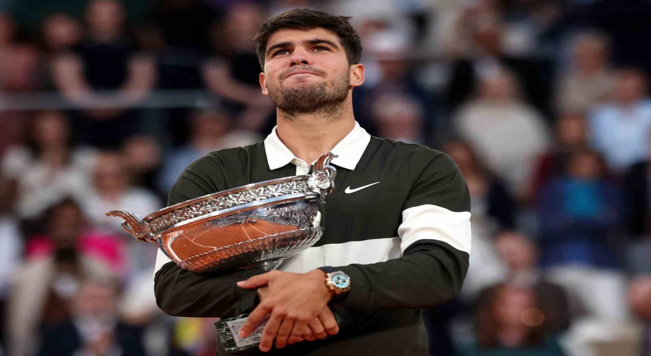 5 saat 29 dakika sonra gelen zafer: Fransa Açıkta şampiyon Alcaraz