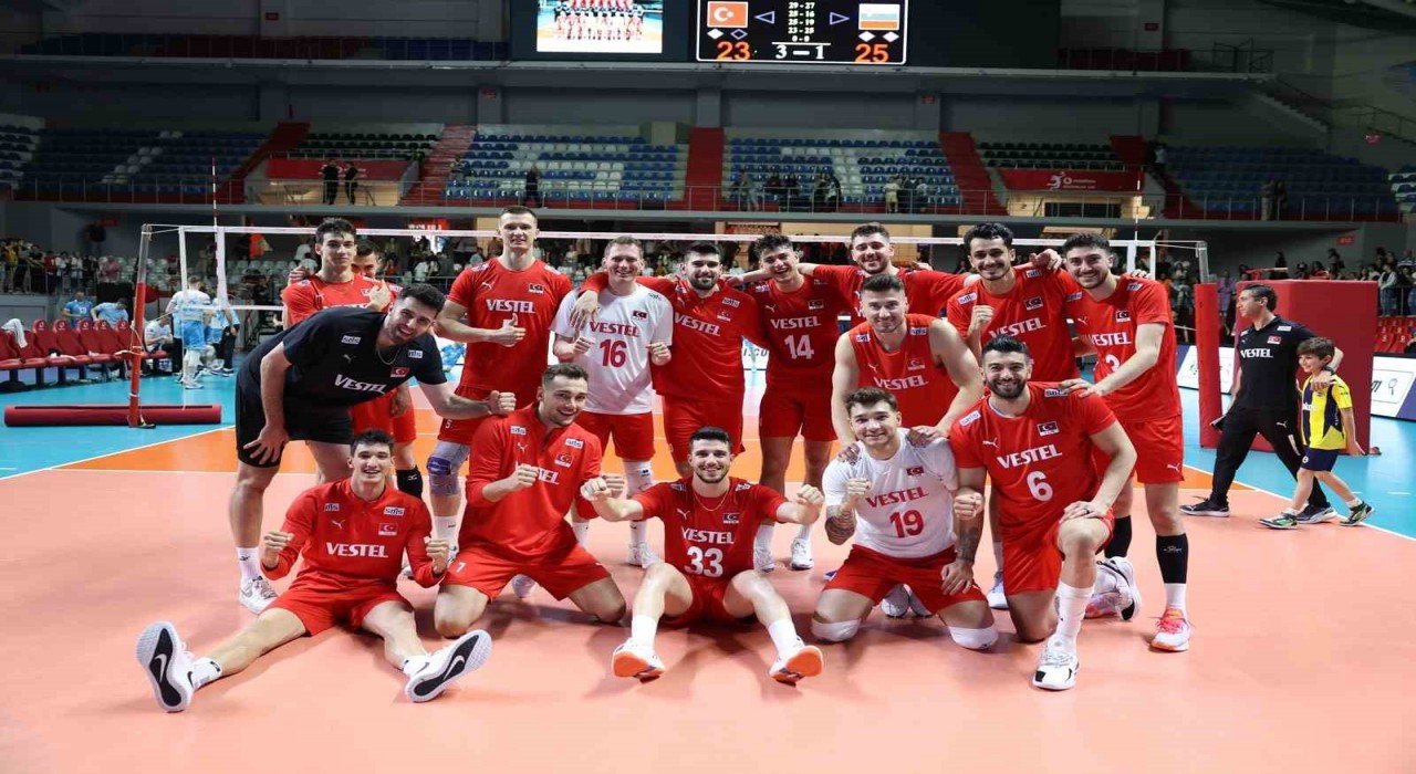 A Milli Erkek Voleybol Takımı, Slovenyayı mağlup etti