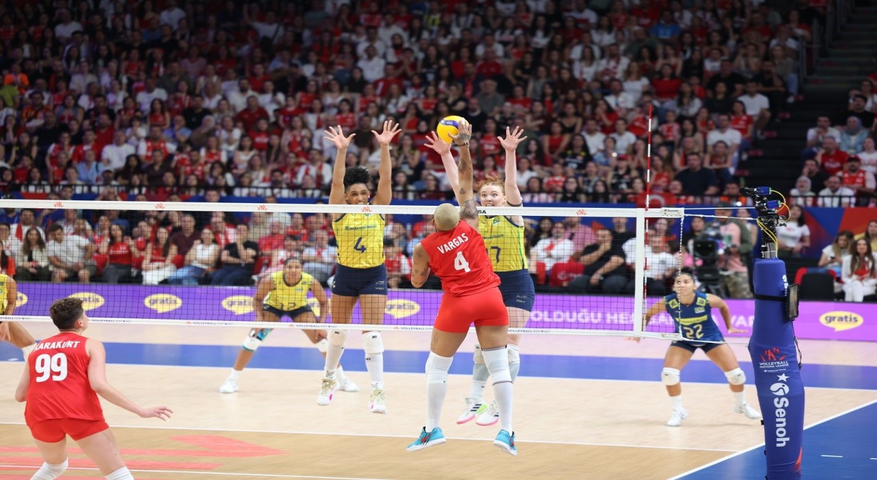 A Milli Kadın Voleybol Takımı, Milletler Liginde ilk yenilgisini aldı