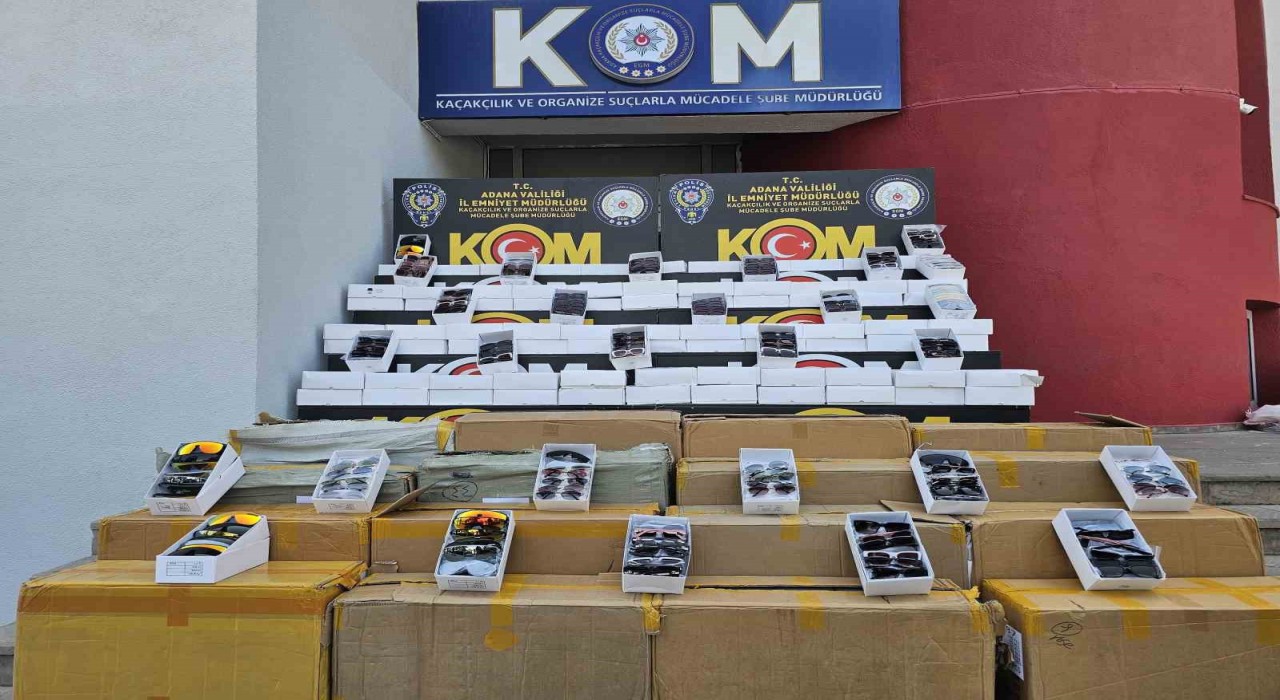 Adanada 14 milyonluk kaçak güneş gözlüğü ve telefon ele geçirildi