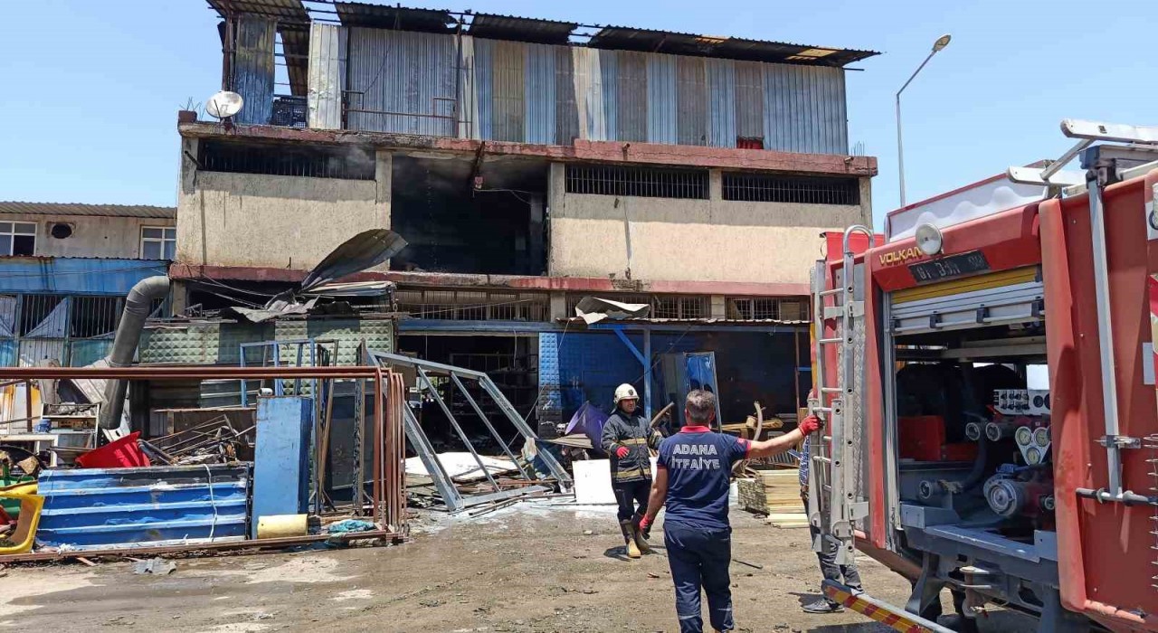 Adanada iş yerinde tüp patladı: 3 yaralı