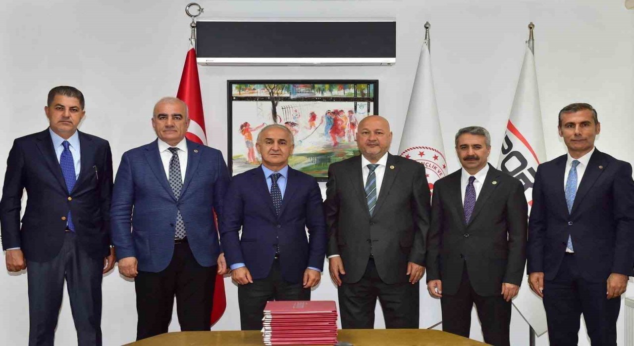 Adıyamanda 10 bin seyirci kapasiteli yeni şehir stadyumu heyecanı