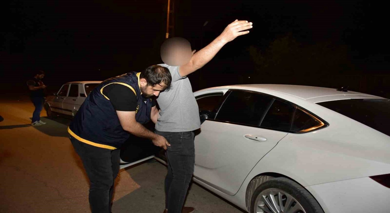 Adıyamanda huzurlu sokaklar uygulaması yapıldı