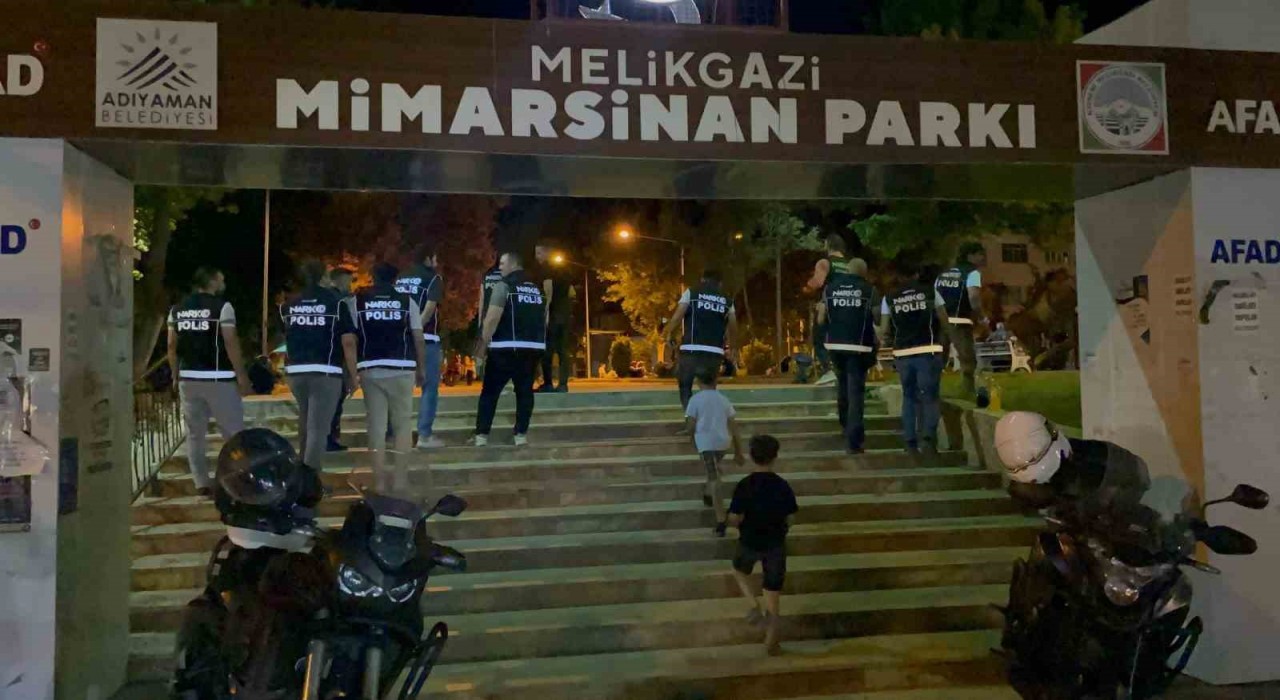Adıyamanda narkotik uygulaması yapıldı