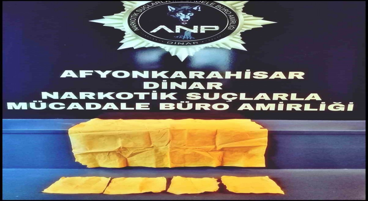 Afyonkarahisarda araçta uyuşturucu madde ele geçirildi: 3 kişi tutuklandı