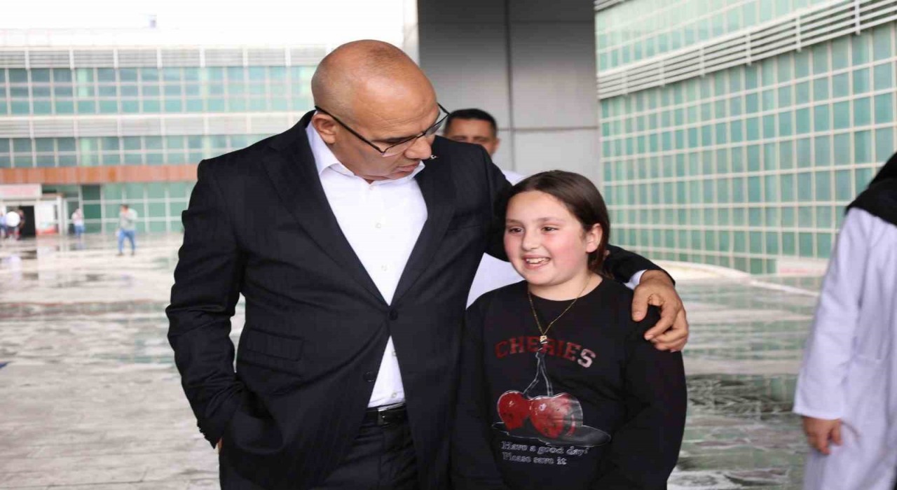 Ağrı Valisi Koç, Eğitim ve Araştırma Hastanesinde incelemelerde bulundu