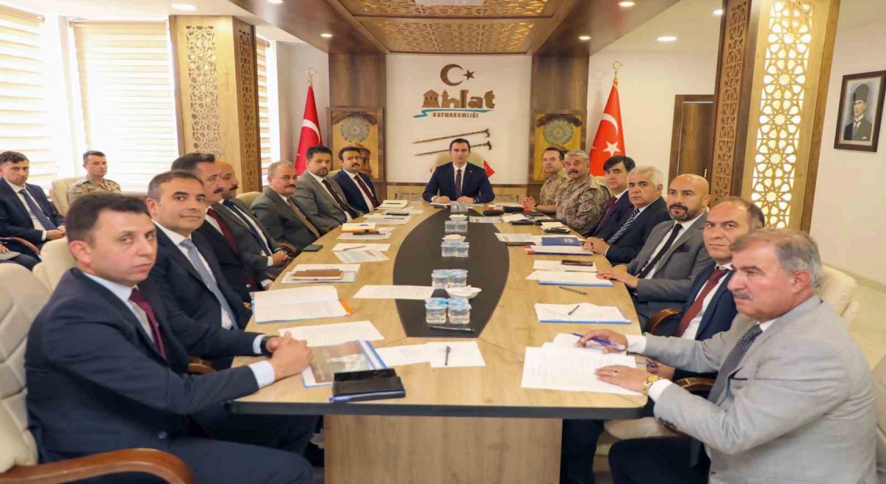 Ahlatta 1071 Ahlat-Malazgirt Zaferi kutlamaları hazırlık toplantısı