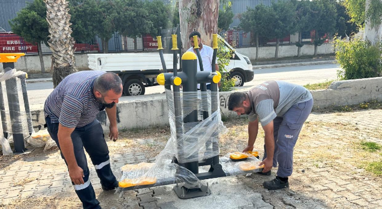 Akdeniz Belediyesi Parklarda Yenileme Çalışması Yaptı