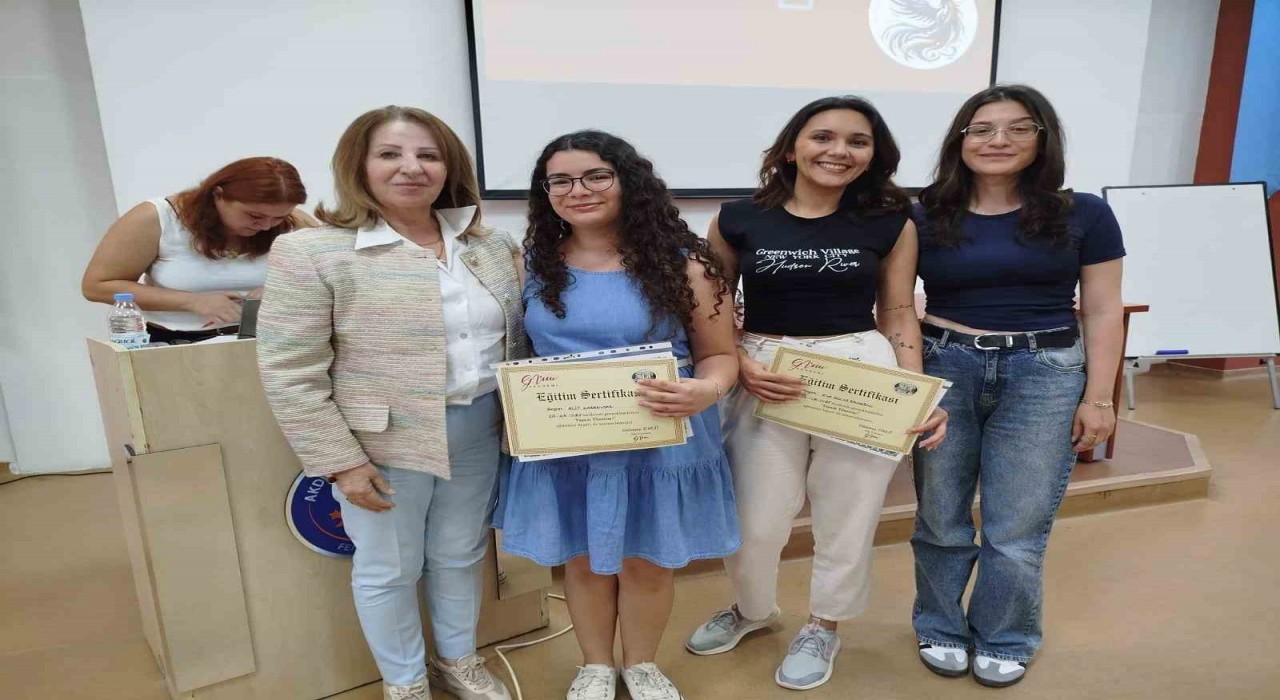 Akdeniz Üniversitesinde kadın öğrencilere bilimde liderlik desteği