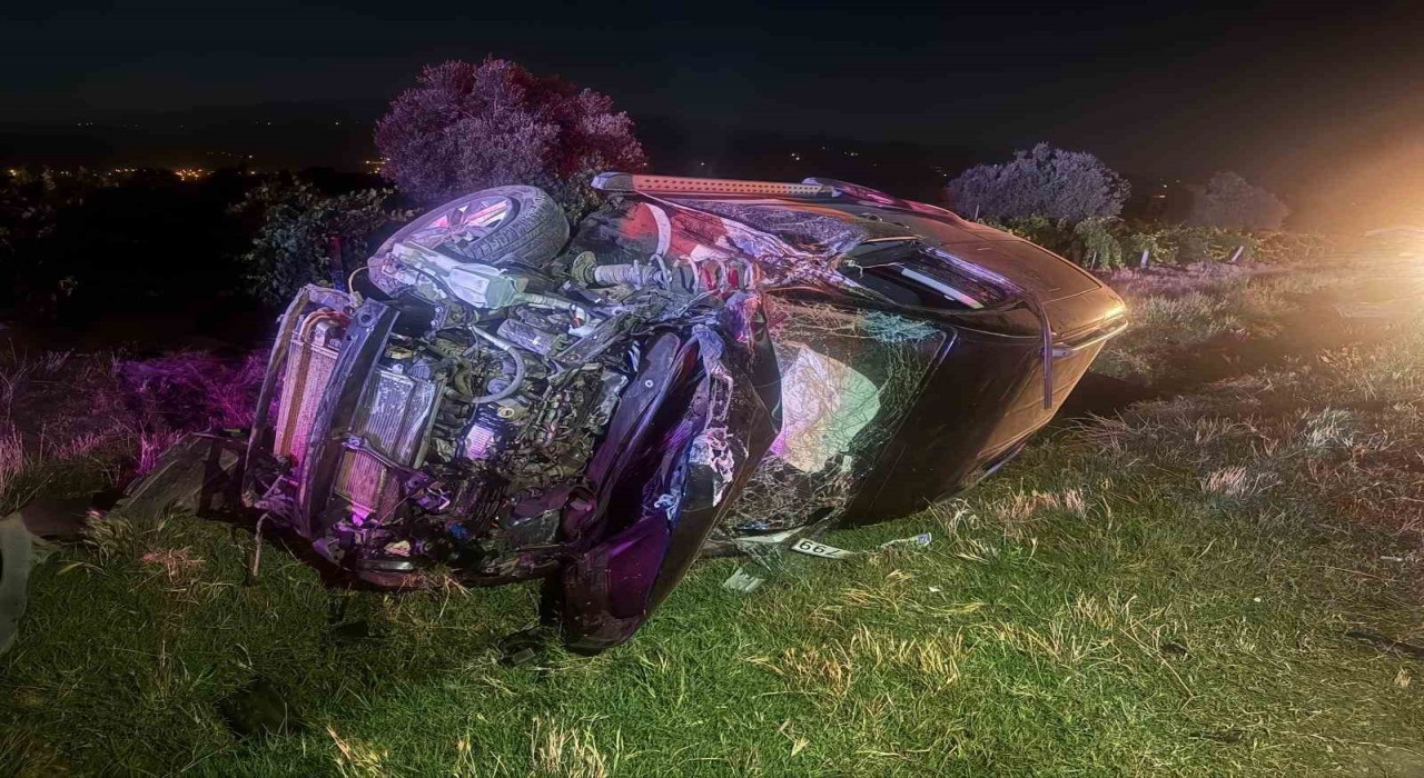 Alaşehirde trafik kazası: 1 ölü, 4 yaralı