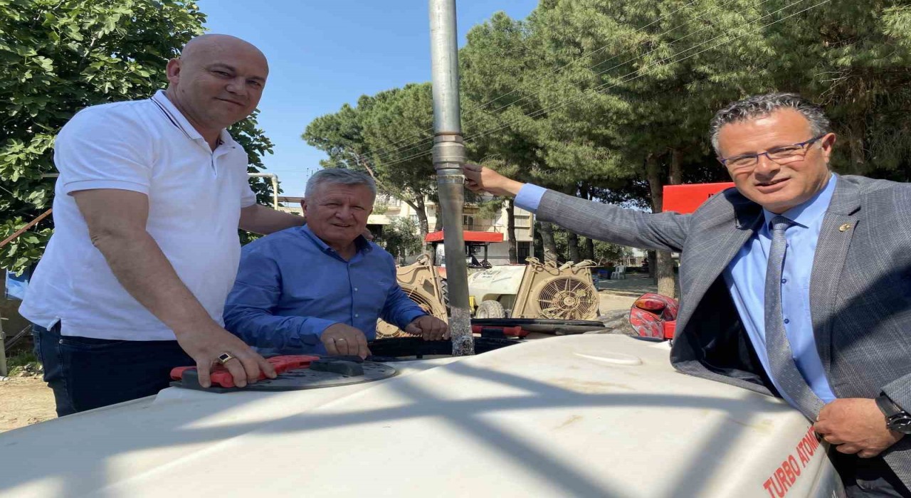 Alaşehirli çiftçiler çifte bayram kutluyor