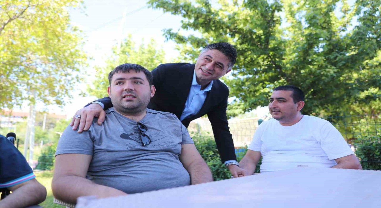 Aliağada protokol ve vatandaşlar bayramlaştı