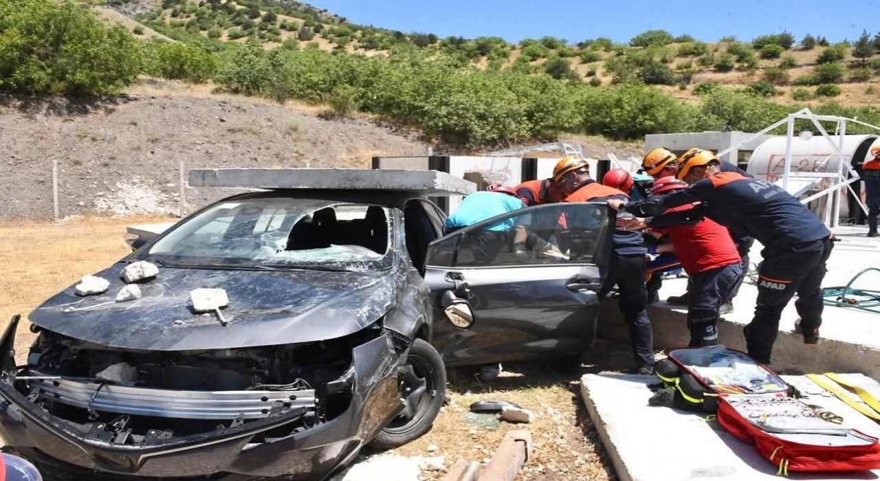 Amasyada deprem tatbikatı yapıldı