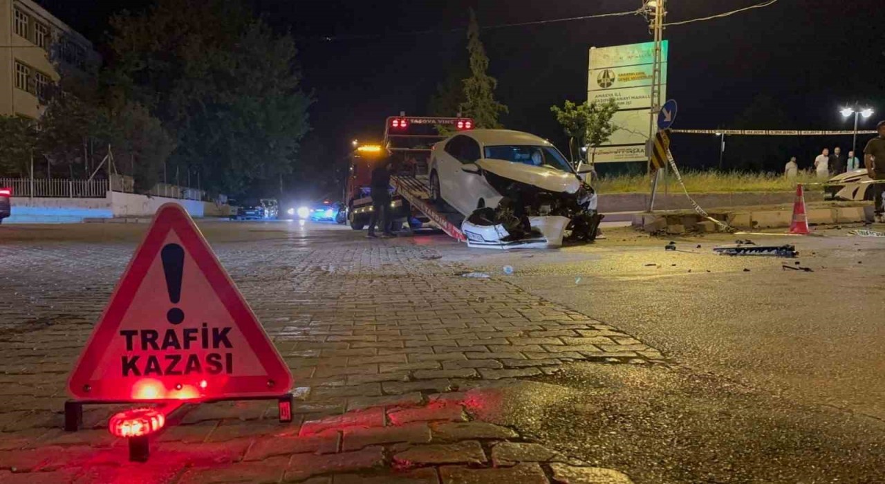 Amasyada otomobiller çarpıştı: 1 ölü