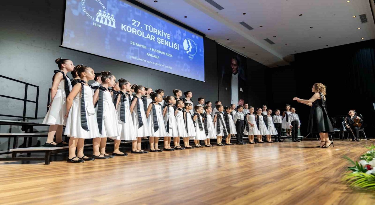 Amisos Çocuk Korosuna Türkiye Korolar Şenliğinde iki ödül