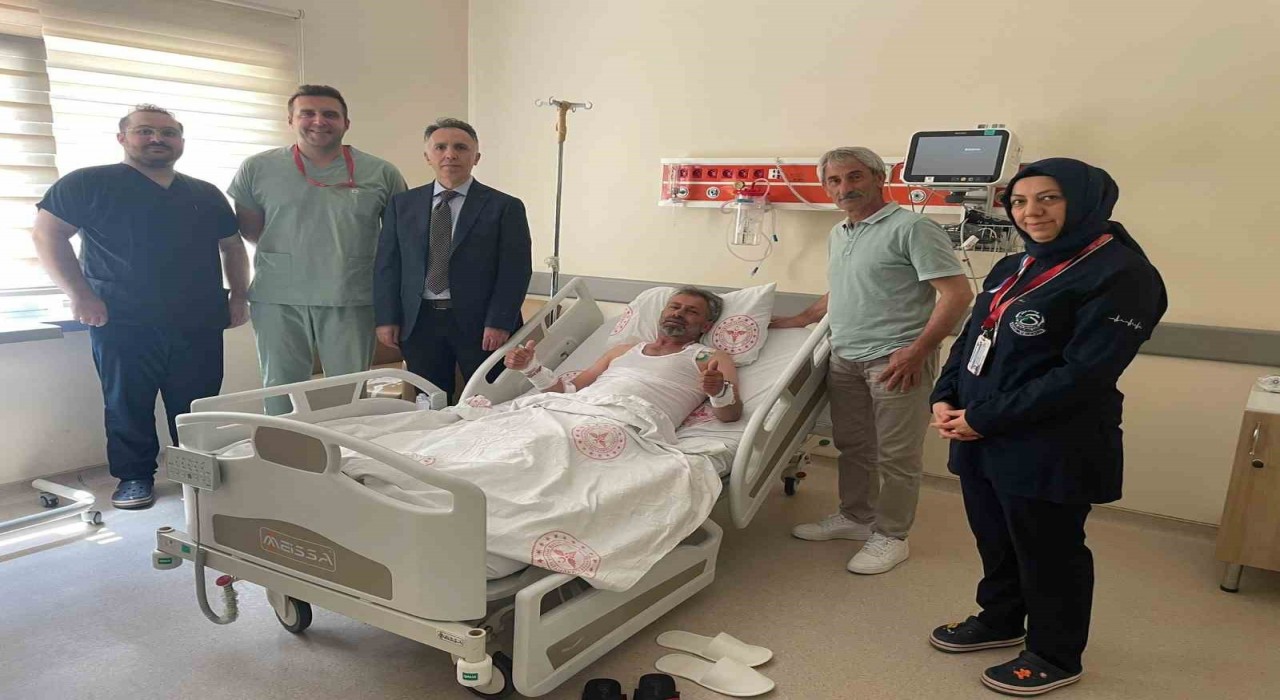 Ana damarına kadar yayılmıştı, Sakaryada ölümcül tümör ameliyatla temizlendi