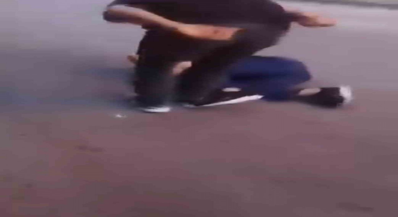 Ankarada bir grup çocuk bıçak çekip öldüresiye darp ettikleri akranlarının videolarını sosyal medya hesaplarından yayınladı